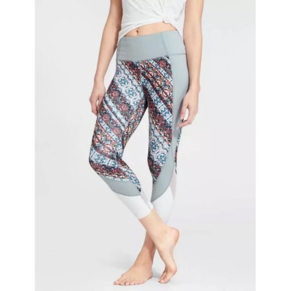 Athleta Nomad Salutation Mesh Capri Leggings